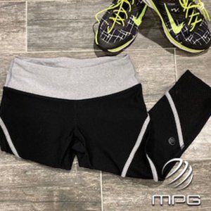 MPG NWOT FIGURE FLATTERING WORKOUT/YOGA PANTS  XS